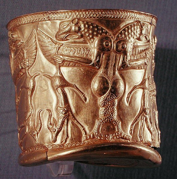 Gobelet décoré de créatures mythologiques, nord-ouest de l