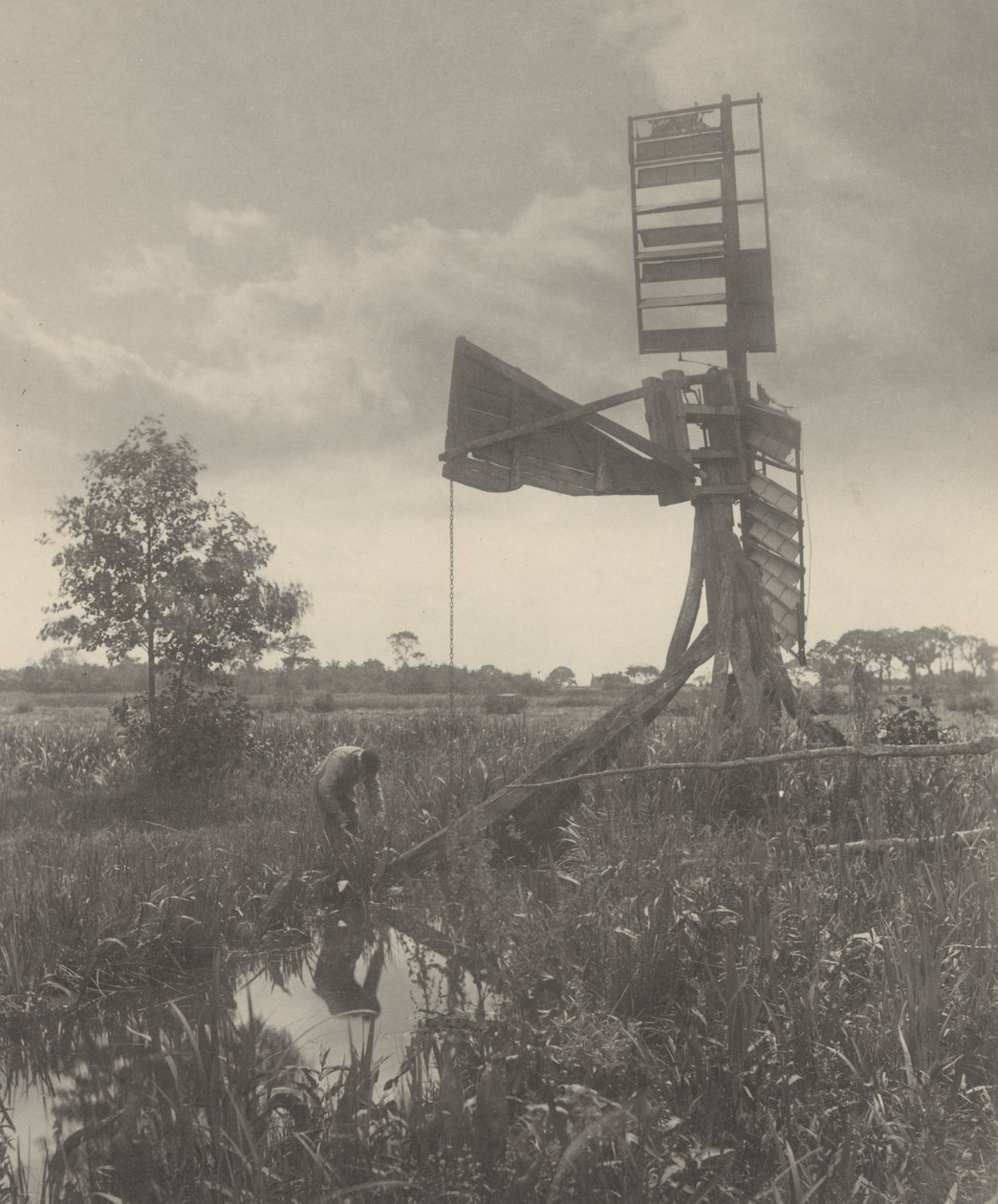 Un moulin à eau en ruine, 1886 (photo) - Peter Henry Emerson