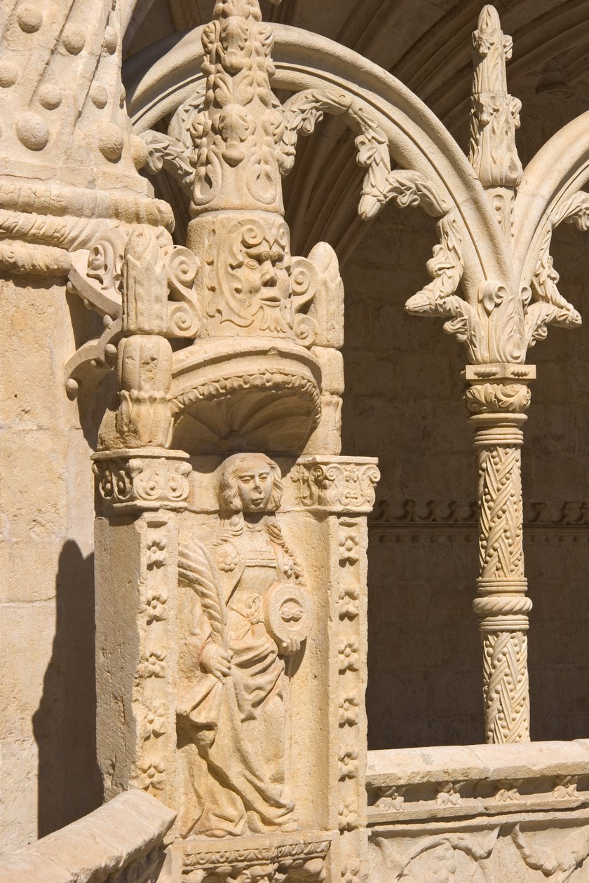Cloître - Portuguese School