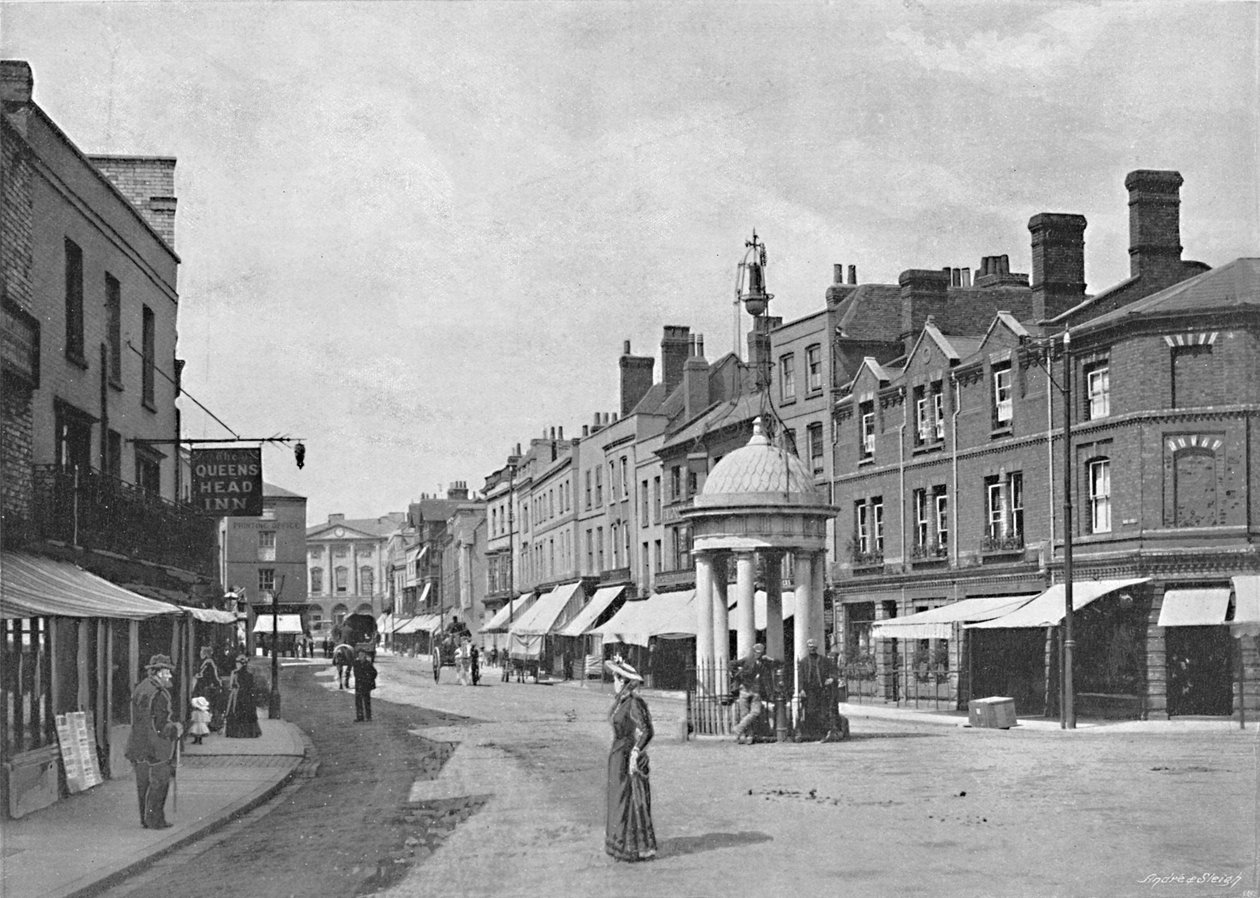 Chelmsford : High Street - Poulton and Co