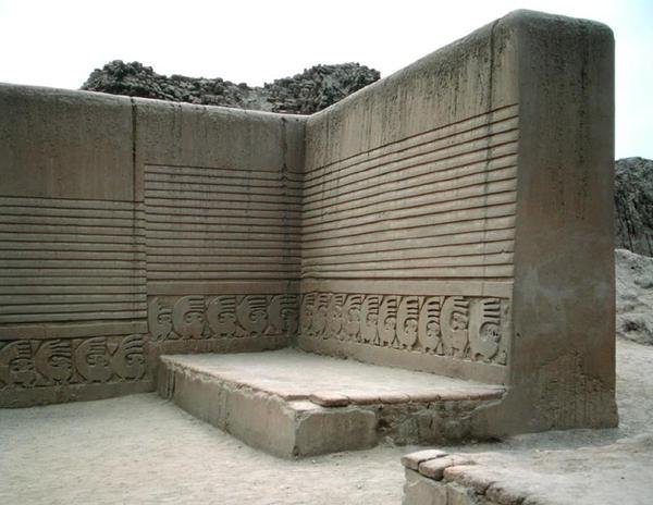 La place des cérémonies, palais Tschudi, construit par les Chimu, vers 1300 av. J.-C. - Pre Columbian Pre Columbian