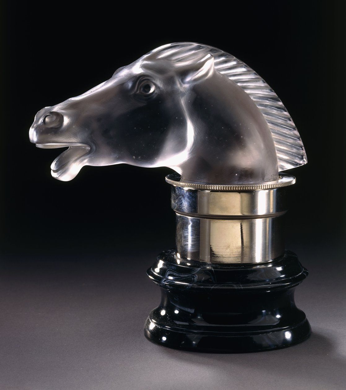 Epsom, vers 1928 - Rene Jules Lalique