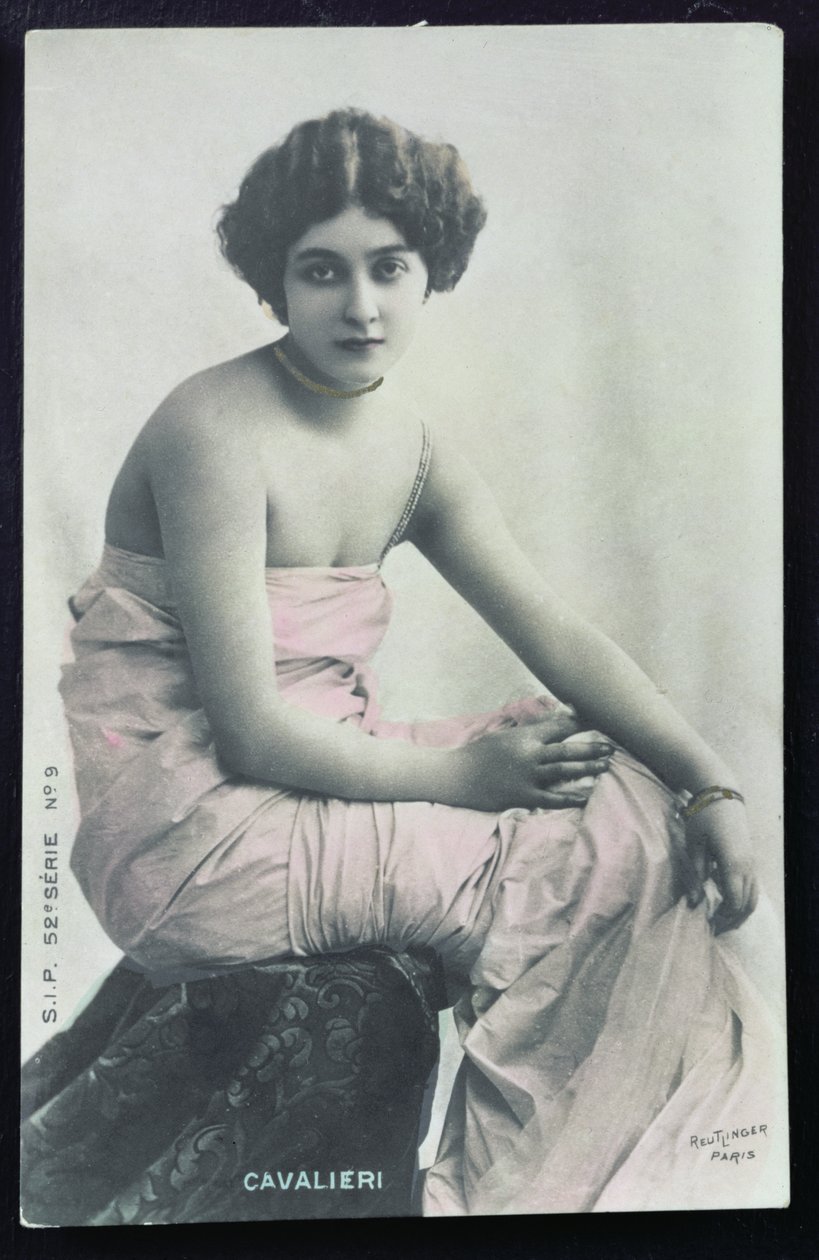 Carte postale représentant la danseuse et chanteuse Lina Cavalieri - Reutlinger Studio