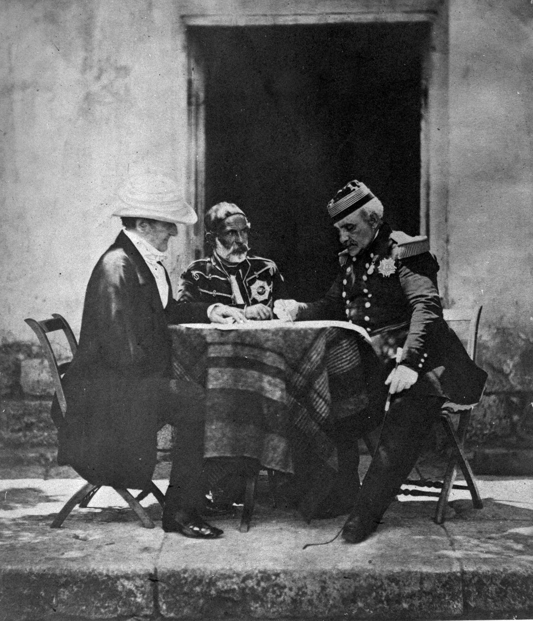 Conseil de guerre tenu le matin de la prise de Mamelon, 1855 - Roger Fenton