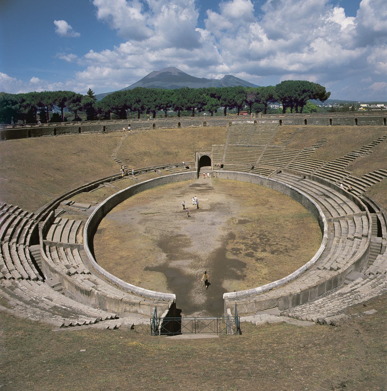 Amphithéâtre, commencé vers 80 av. J.-C. - Roman