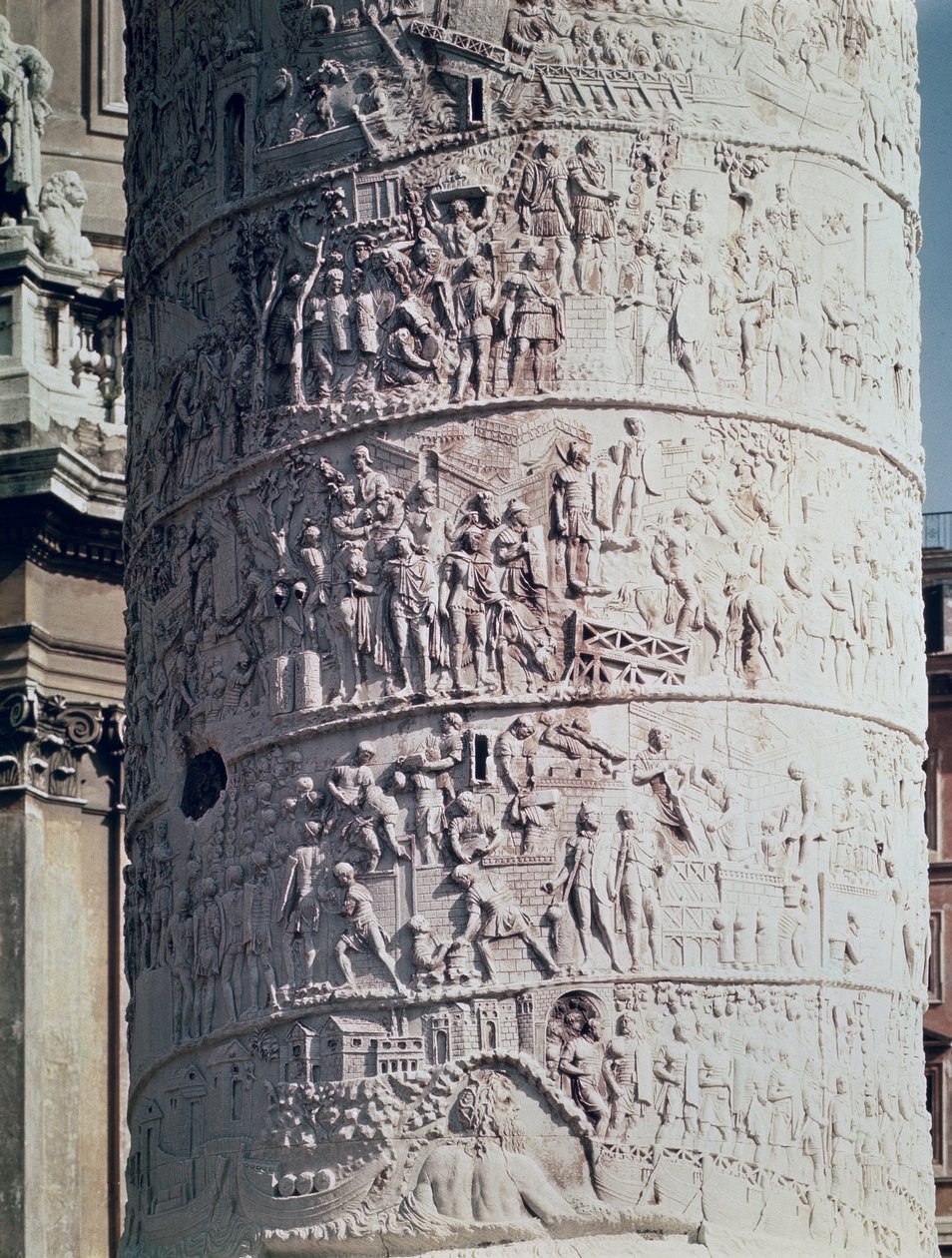 La bataille contre les Daces, détail de la colonne de Trajan, 113 après J.-C. (calcaire) - Roman
