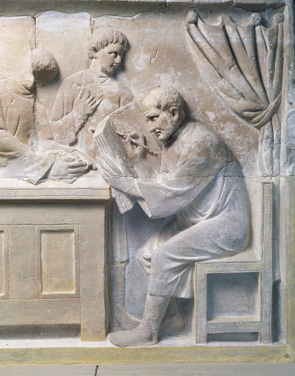 Relief du mausolée représentant un collecteur d