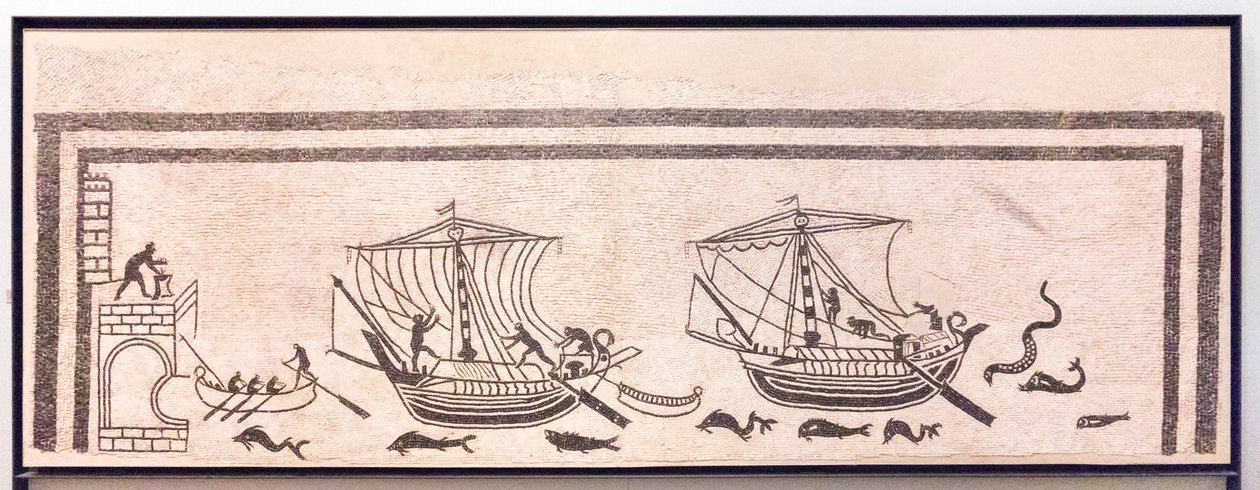 Navires approchant un port - Roman