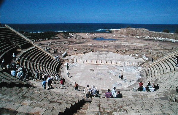 Vue du théâtre - Roman