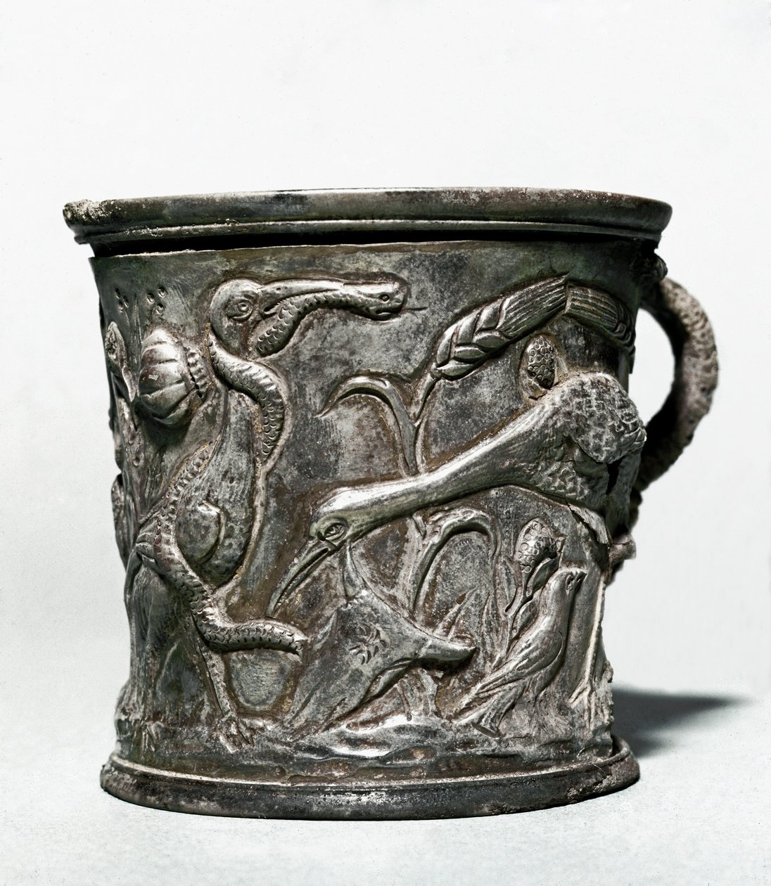 Coupe en argent avec des oiseaux et du blé - Roman Roman