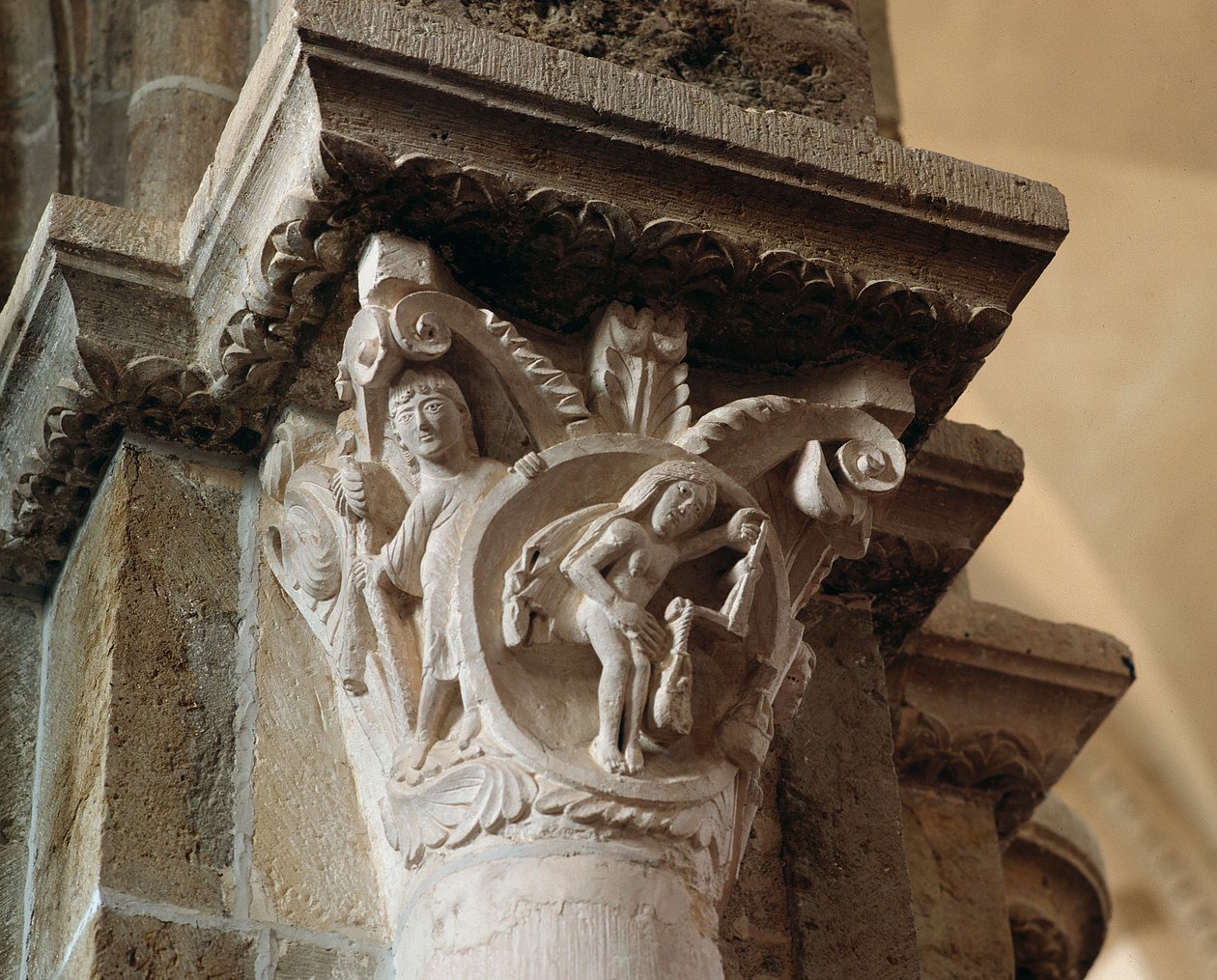 Balance (chapiteau sculpté) - Romanesque