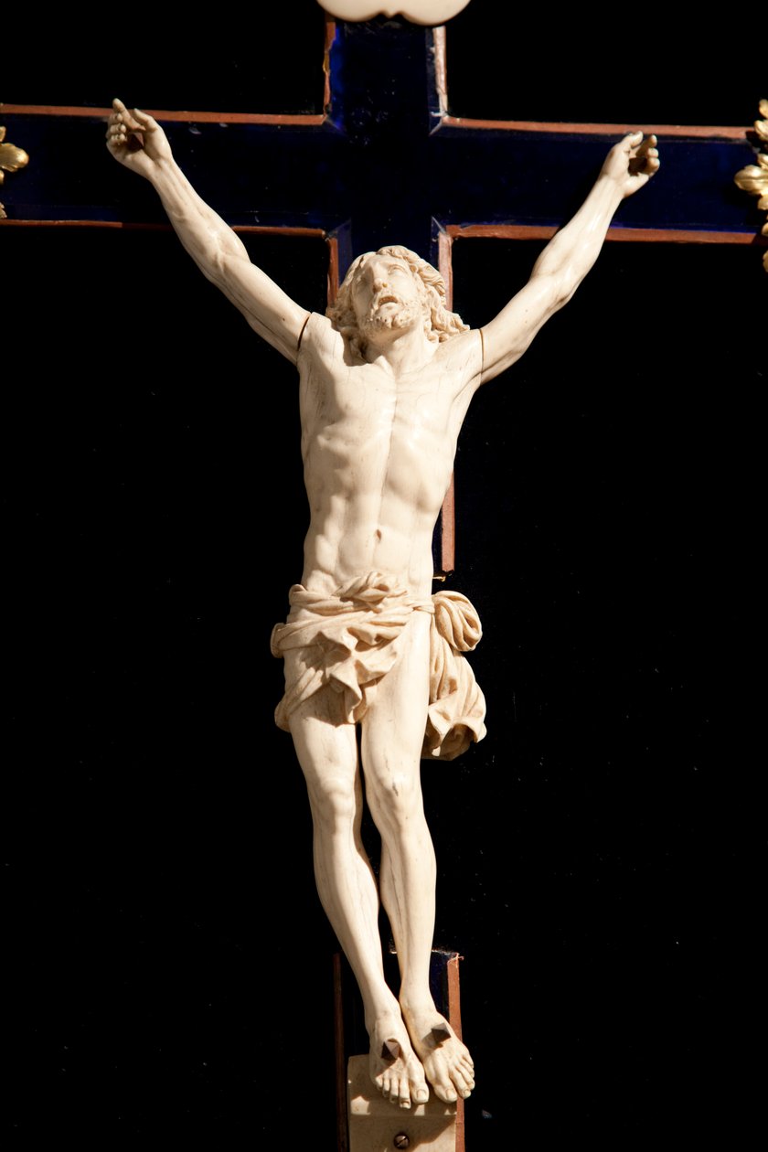 Crucifix en ivoire - School French