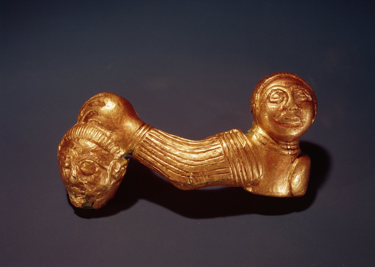 Épingle avec un guerrier tenant une tête (bronze) - Scythian