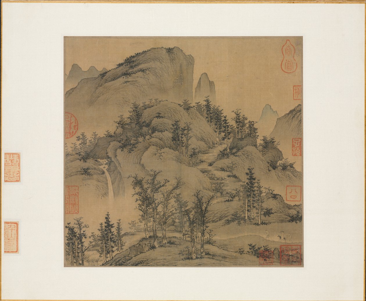 Voyageurs dans les montagnes d