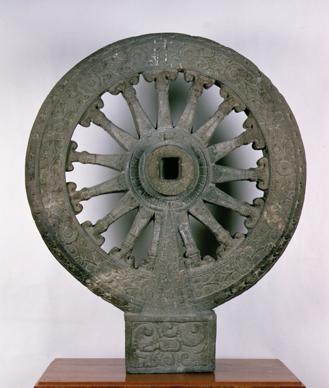 La Roue de la Loi, 7e-8e siècle - Siamese School