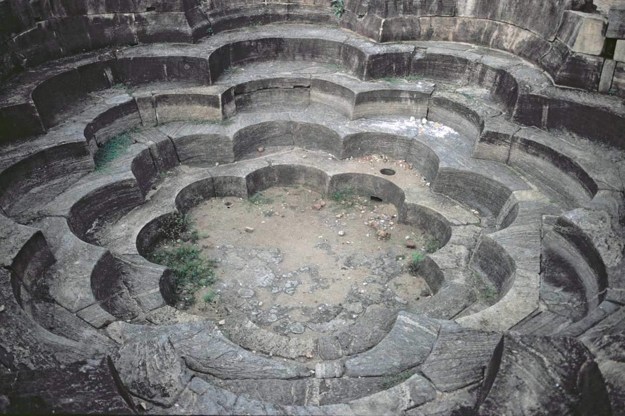 Nelum Pokuna (Bain de Lotus) - Sri Lankan