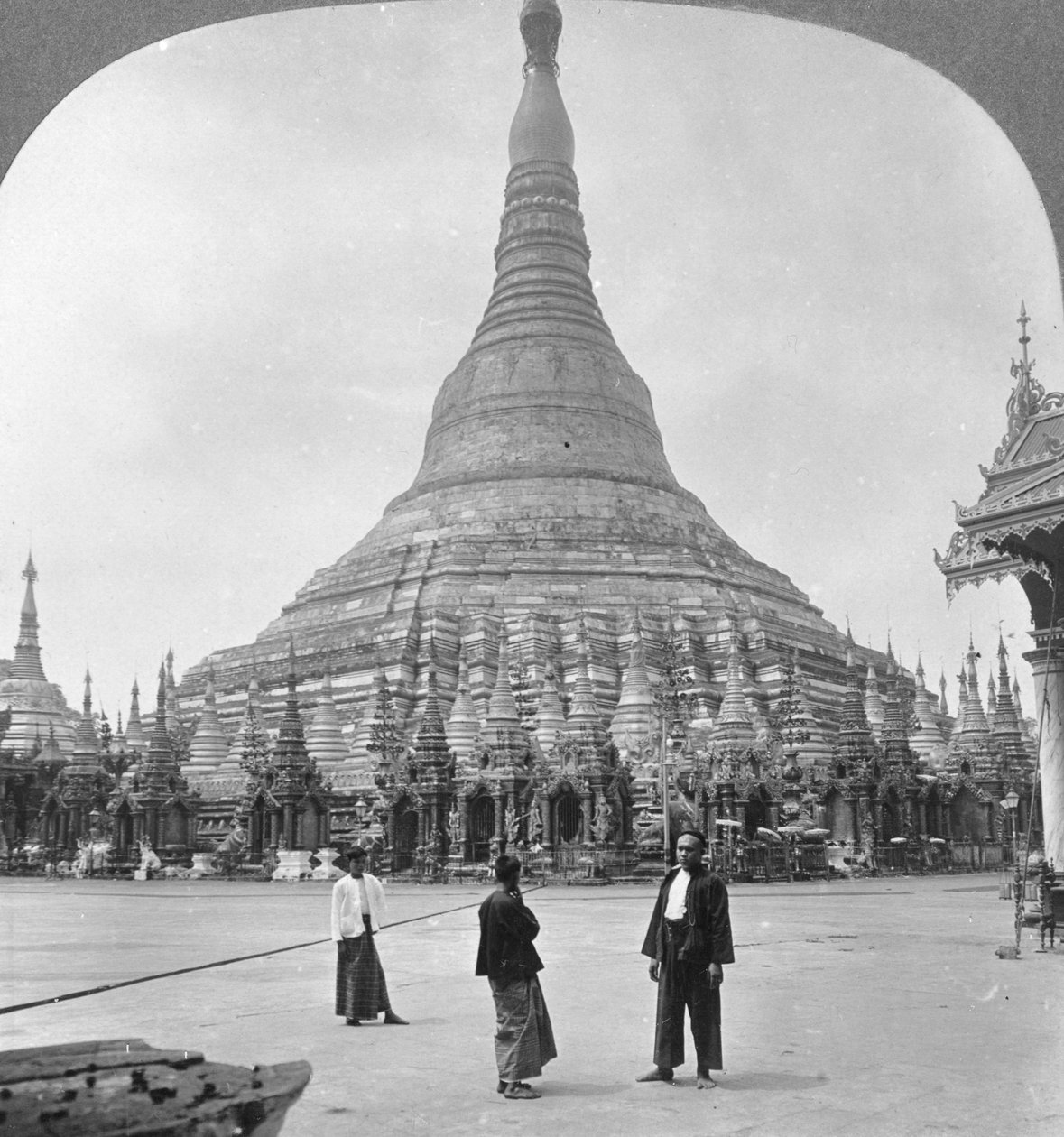 Pagode Shwedagon, Rangoon, Birmanie, 1908 - Stereo Travel Co