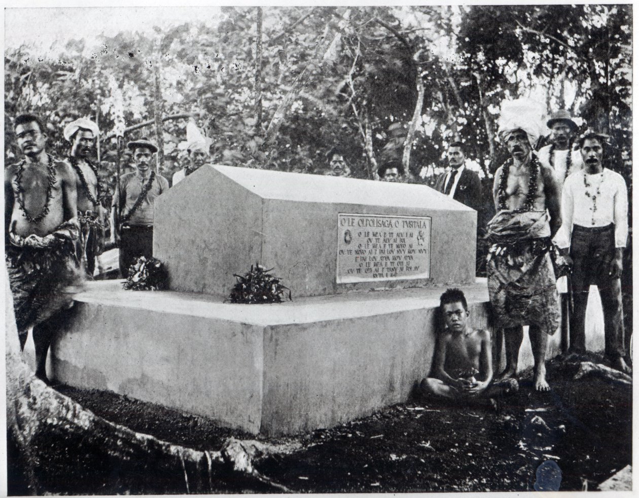 La tombe de Tusitala, la tombe de Robert Louis Stevenson à Apia, Samoa - Thomas Andrew