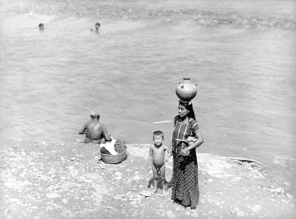 Lessive au bord de la rivière près de Tehuantepec, Mexique, 1929 - Tina Modotti