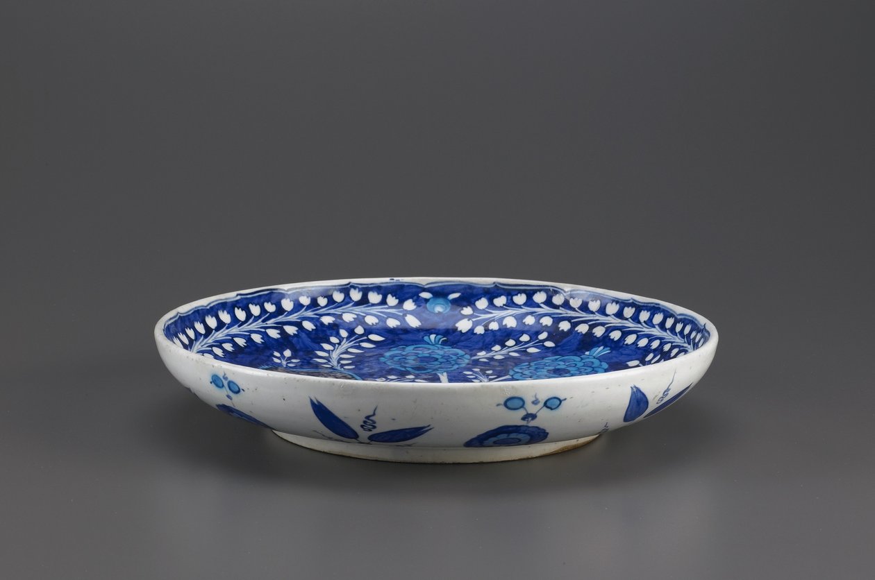 Plat, Iznik, dynastie ottomane, 1530s - Turkish School