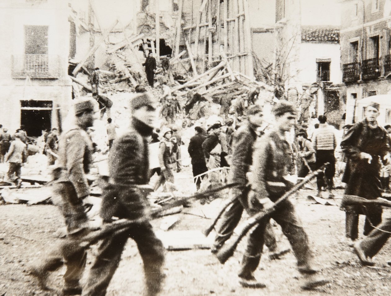 Entrée des troupes républicaines à Teruel - Unbekannt Unbekannt