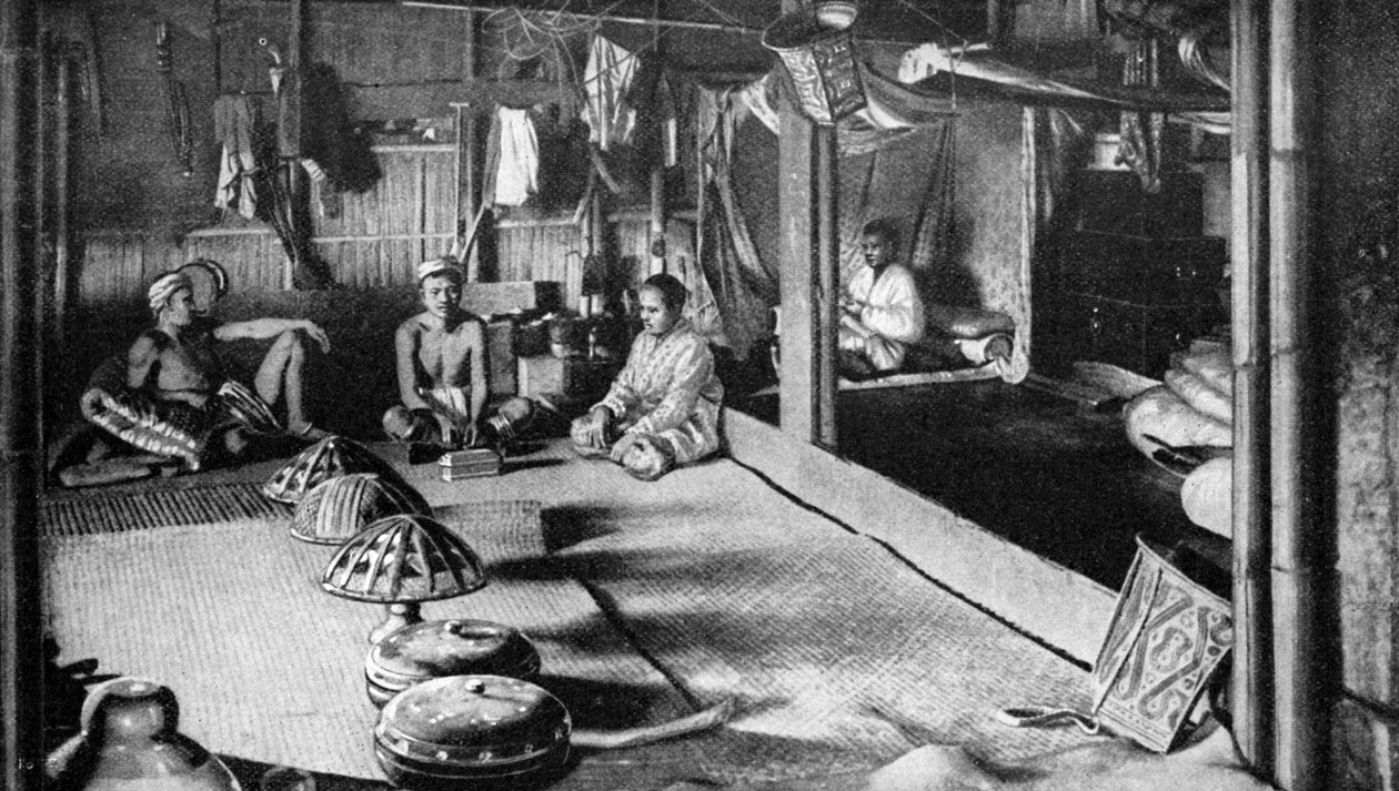 Une maison longue indigène de Kalimantan, Bornéo, 1922 - Unbekannt
