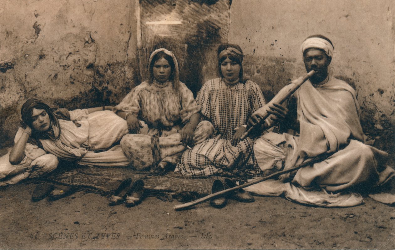 Photographie représentant des personnes arabes traditionnelles, vers 1909 - Unbekannt