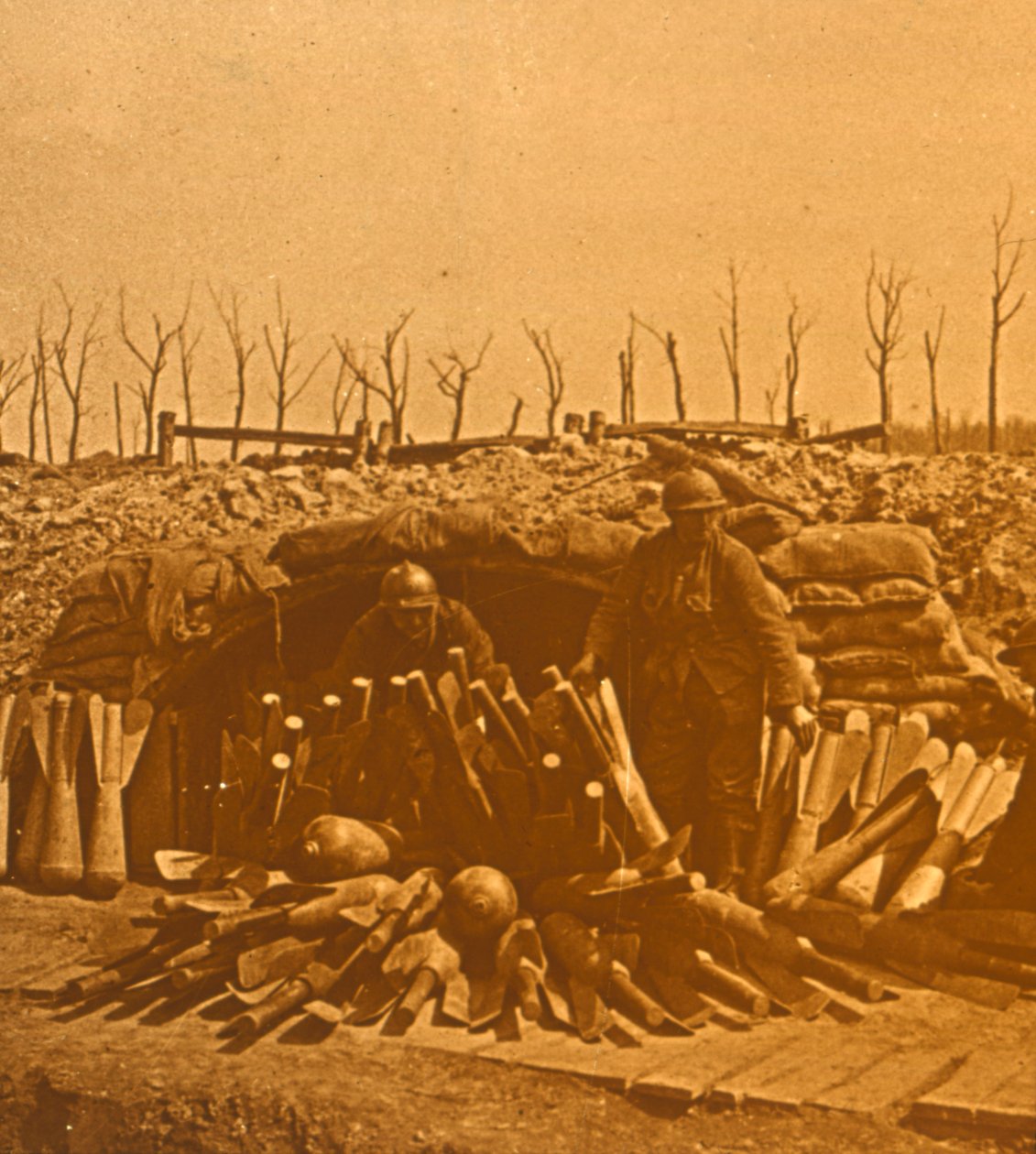 Dépôt de bombes, vers 1914-1918 - Unbekannt