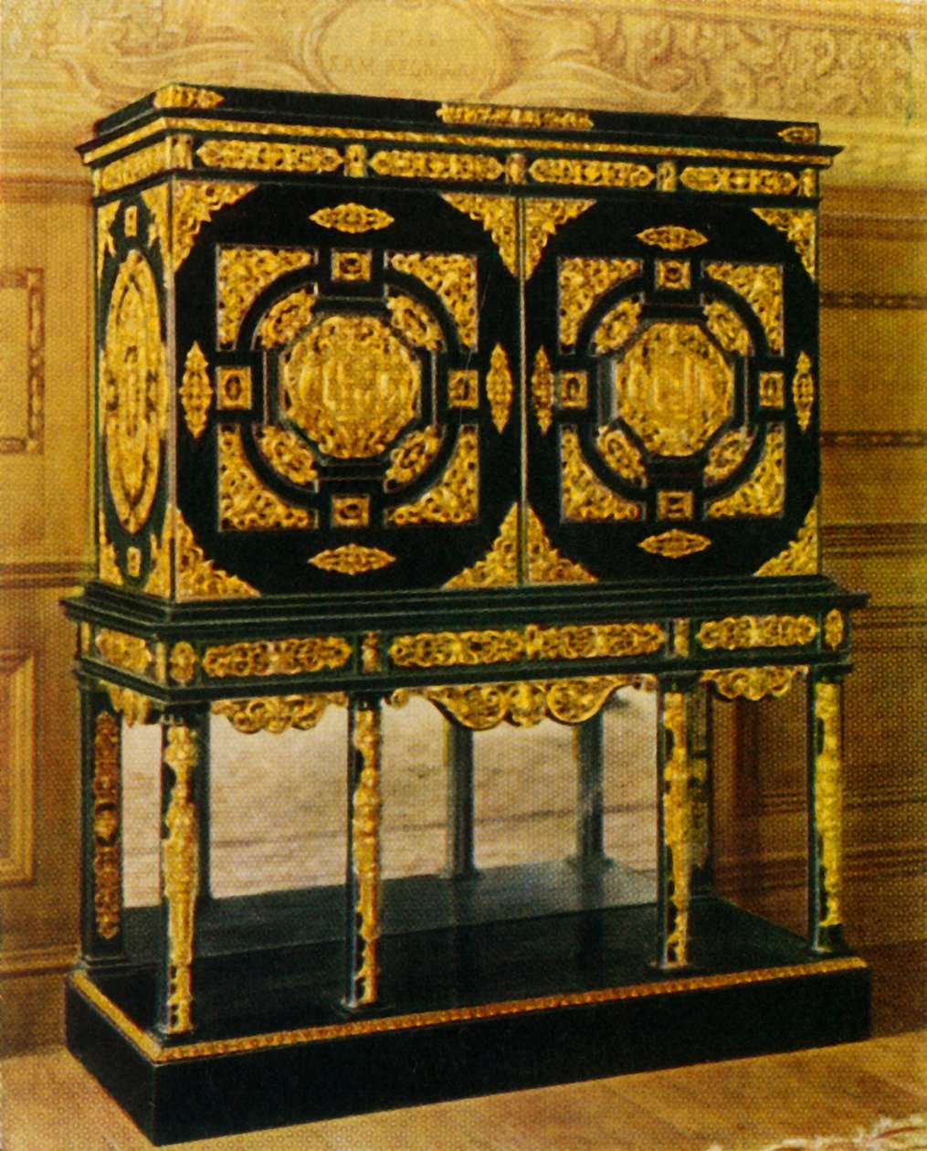 Cabinet flamand en ébène avec montures dorées, 1938 - Unbekannt