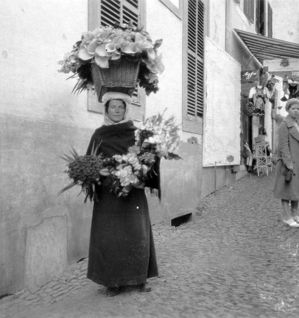 Vendeuse de fleurs, Funchal, Madère - Unbekannt