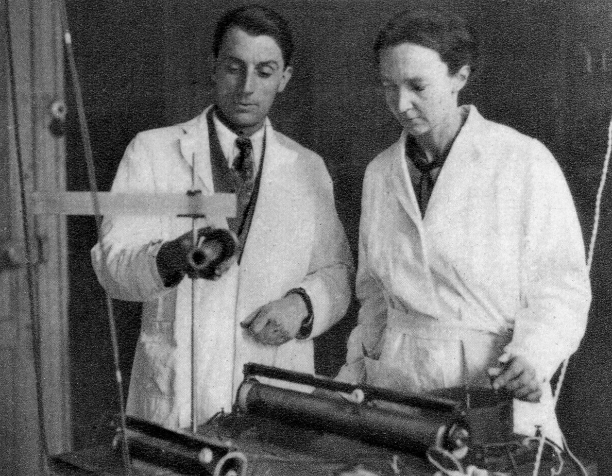 Frédéric Joliot et Irène Joliot-Curie, scientifiques français - Unbekannt