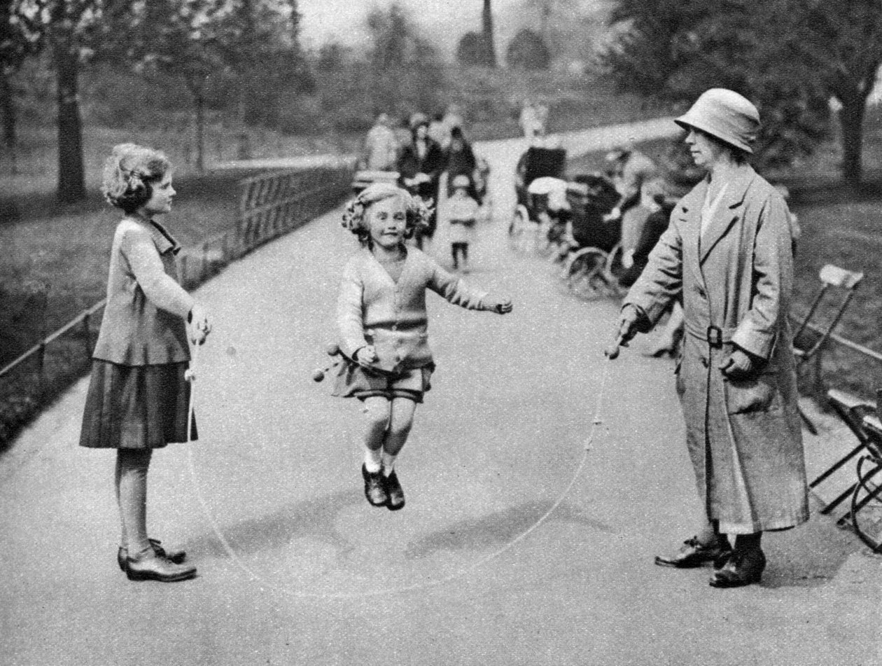 Fille sautant à la corde, Hyde Park, Londres, 1926-1927 - Unbekannt