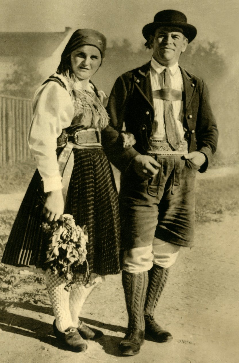 Jeunes mariés en costume traditionnel, Carinthie, Autriche, vers 1935 - Unbekannt