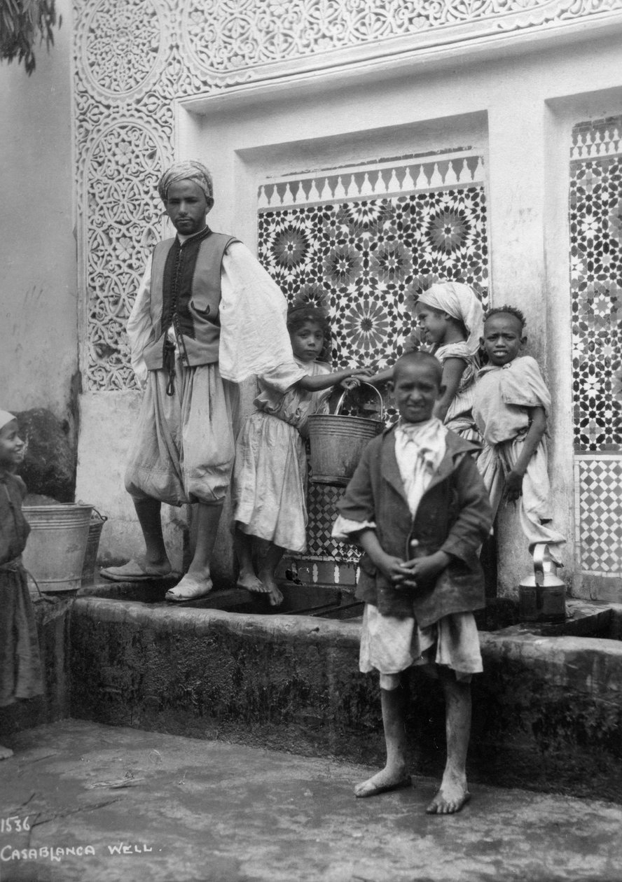 Personnes à un puits, Casablanca, Maroc, vers 1920-1930 - Unbekannt