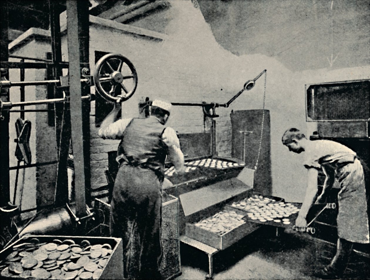 Retrait des biscuits du four, vers 1917 - Unbekannt