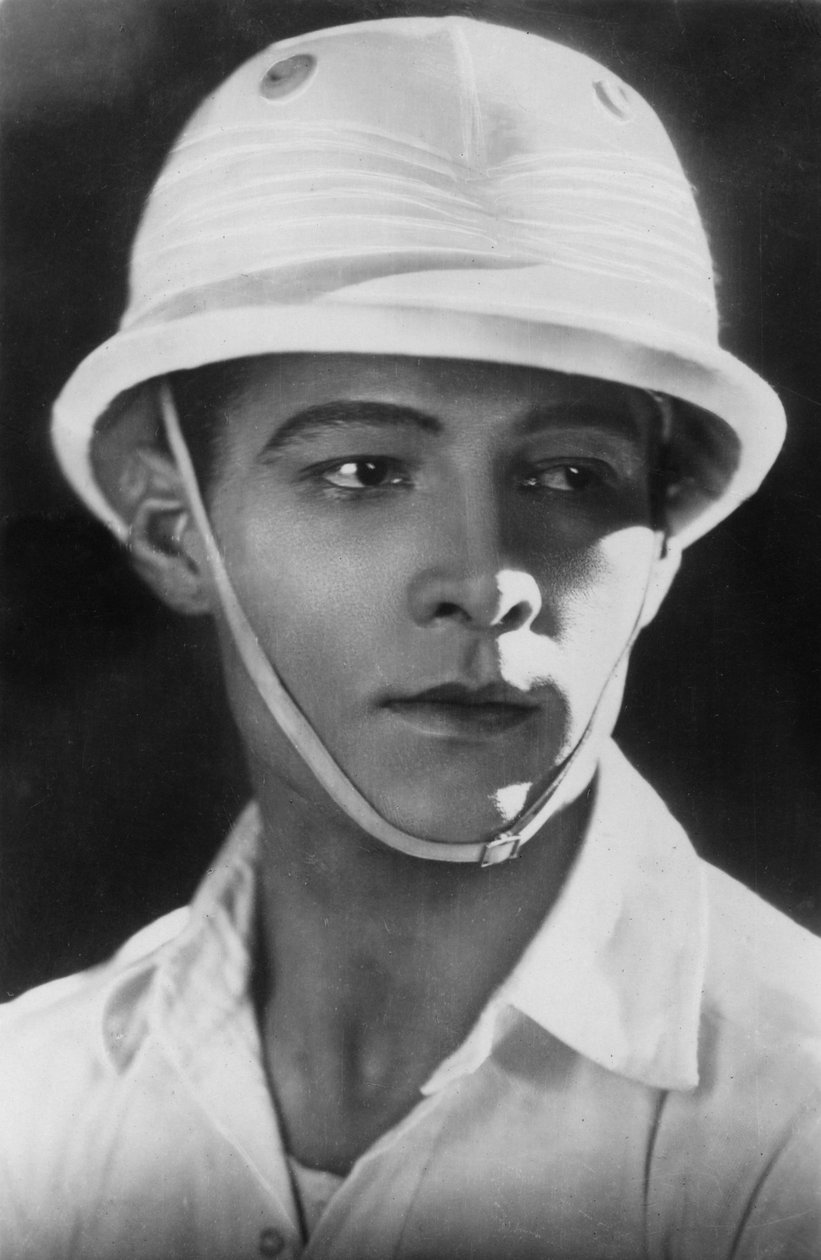 Rudolph Valentino 1895-1926, acteur italien, vers les années 1920 - Unbekannt