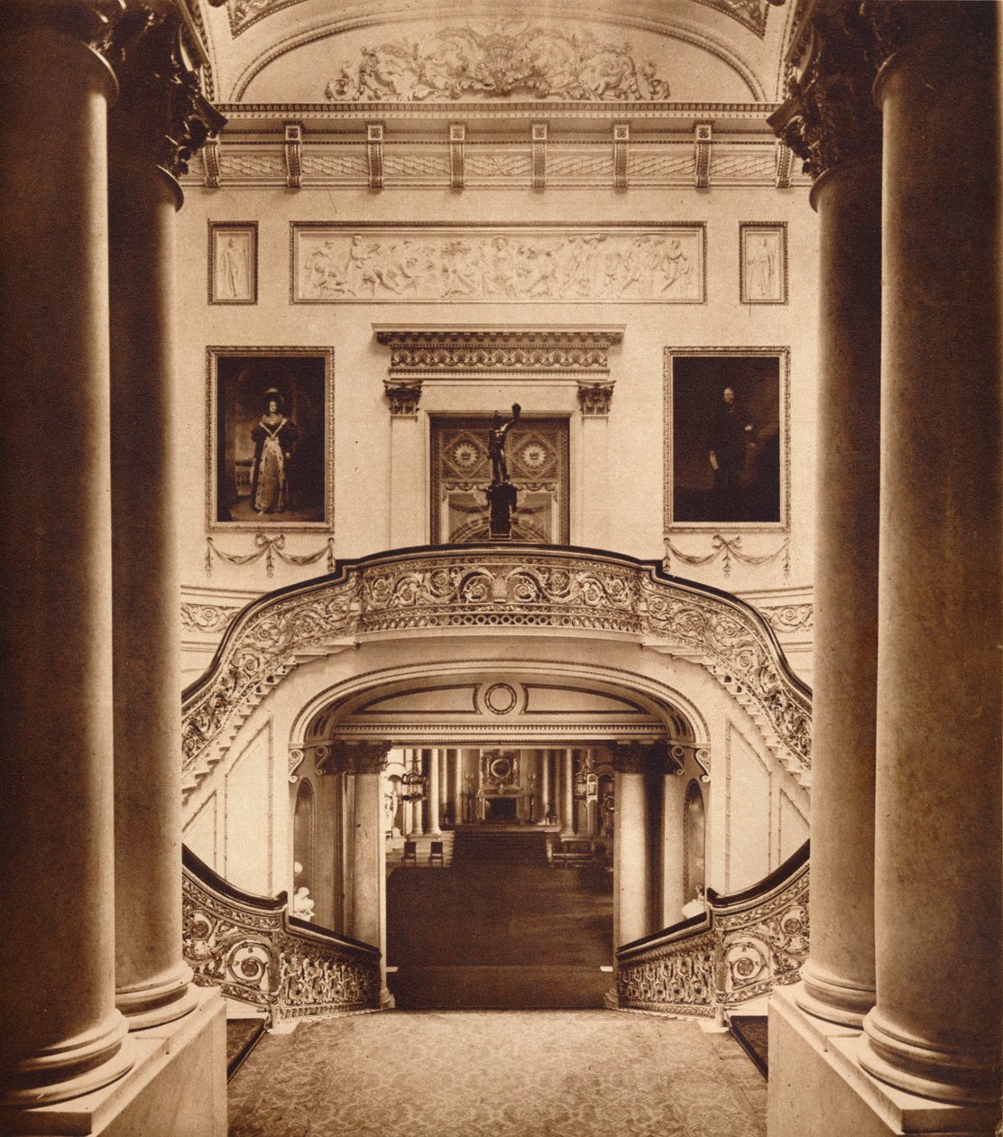 Le Grand Escalier du Palais de Buckingham, 1935 - Unbekannt