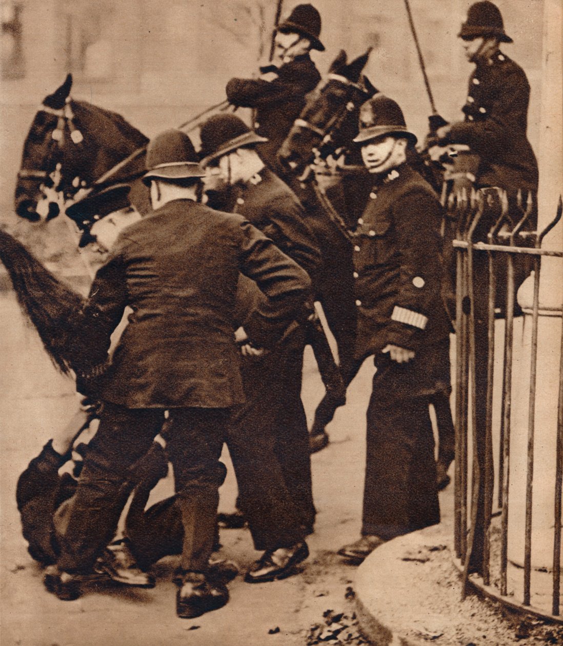 Les Marcheurs de la Faim, 1932, 1938 - Unbekannt