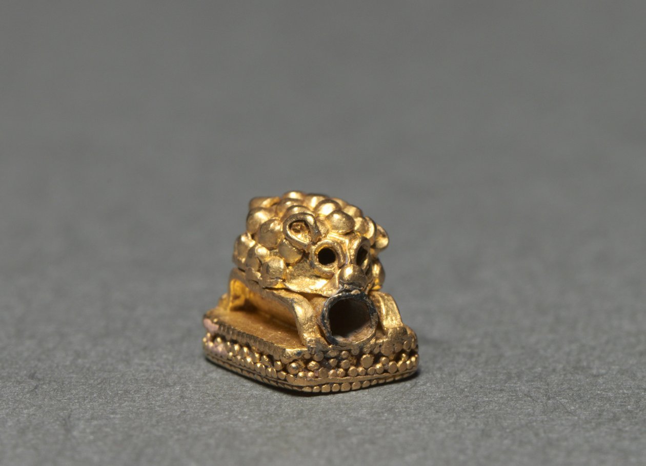 Élément de bijou en forme de hérisson, 400-200 av. J.-C. - Unbekannt