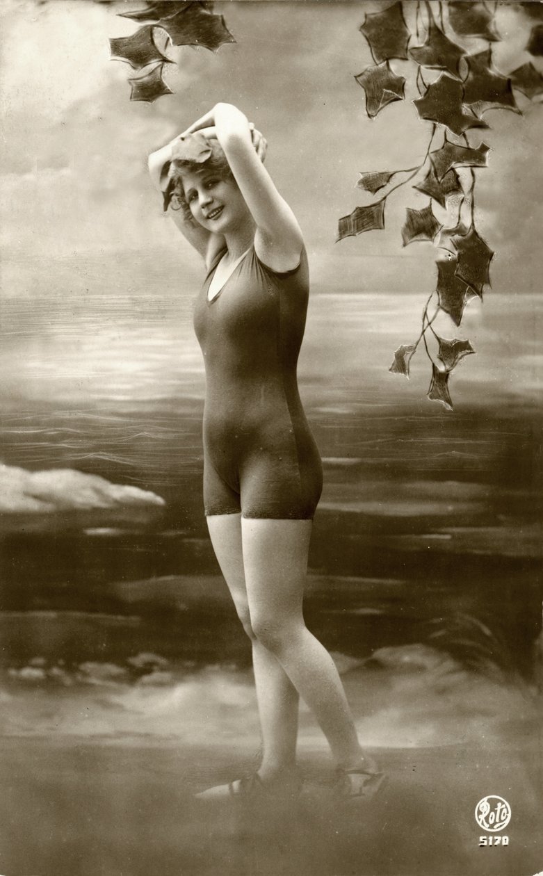 Femme en maillot de bain, c. début 1900 (carte postale) - Alec Hunter