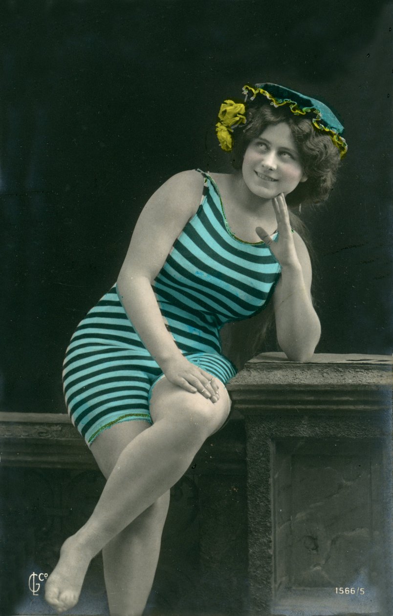 Femme en maillot de bain, c. début 1900 (carte postale) - Alec Hunter