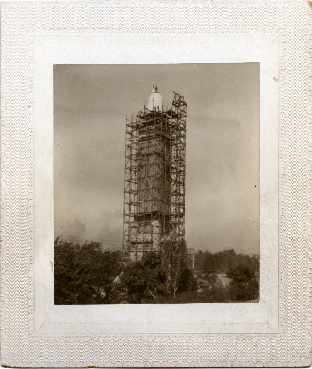 Construction de la tour d