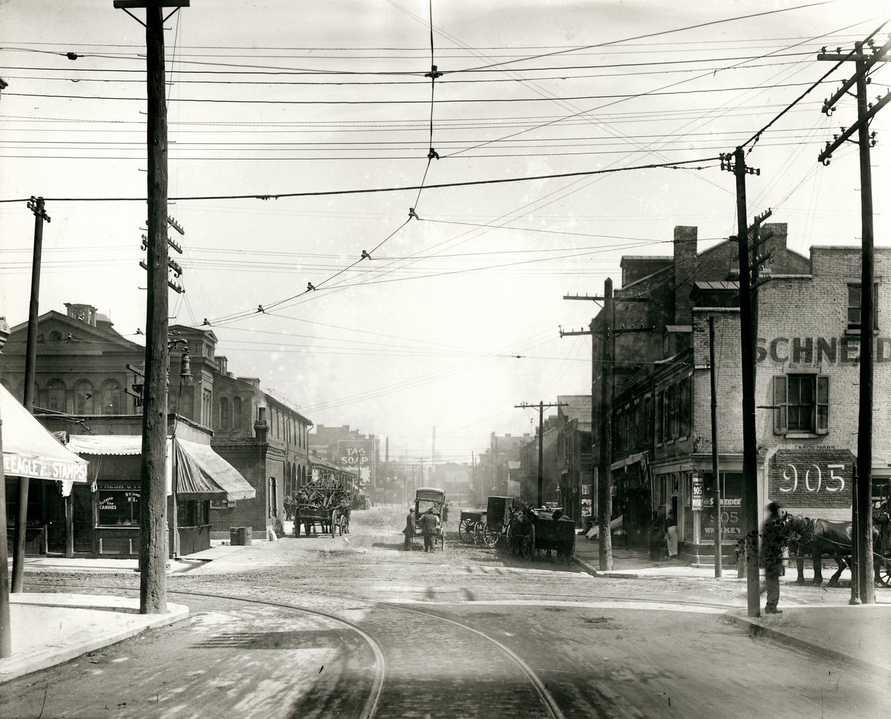 Intersection des rues Biddle et Treizième regardant vers le nord - Unknown