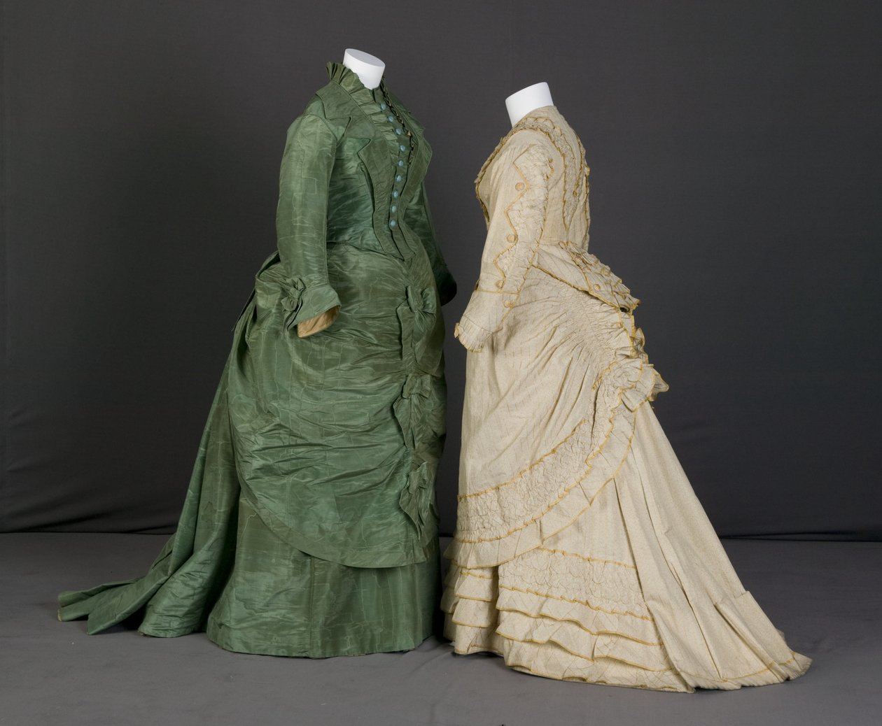 Robe de trousseau - Unknown artist