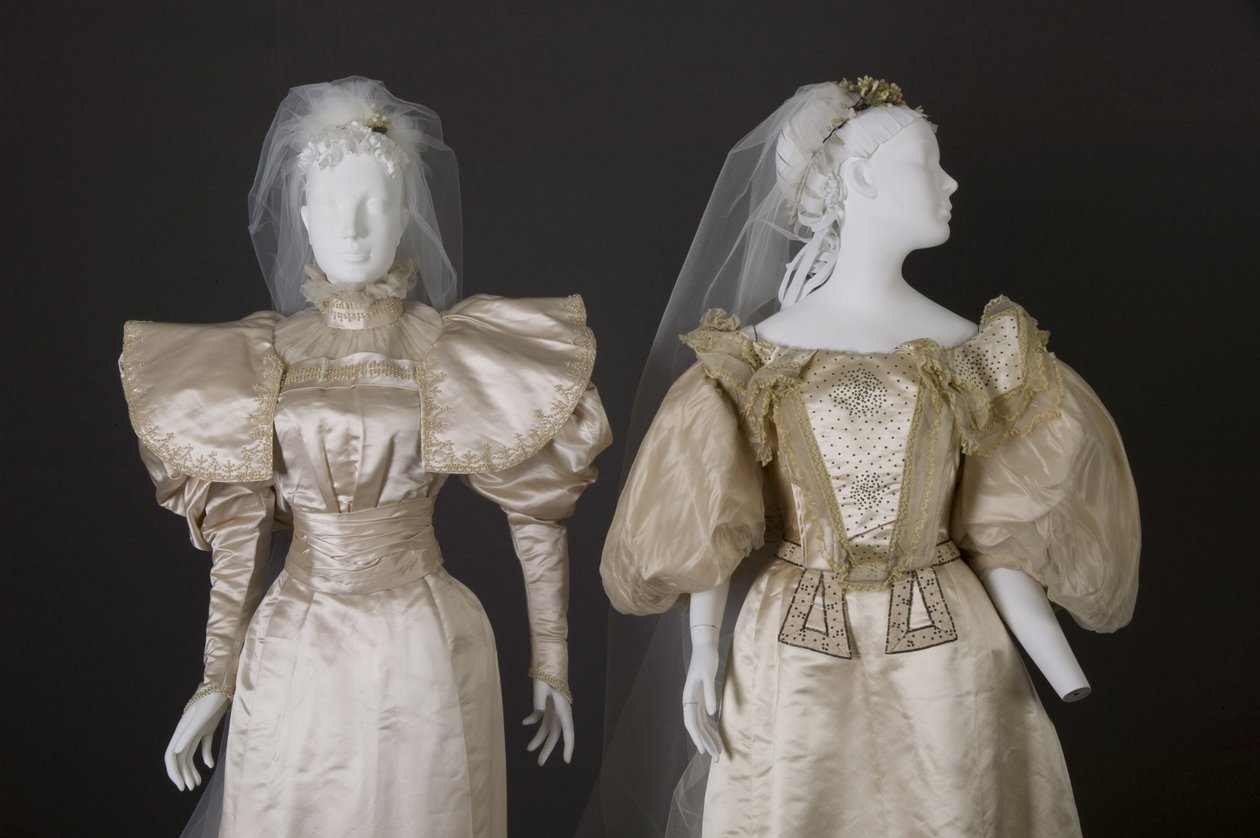 Robes de mariée - Unknown artist