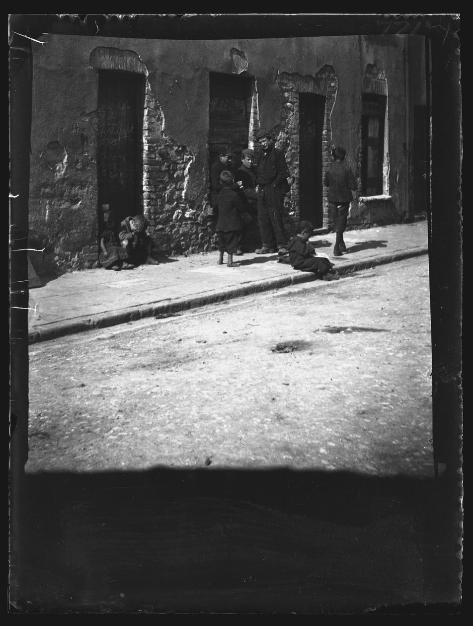 Rue Halket, Cardiff, 1892 - William Booth