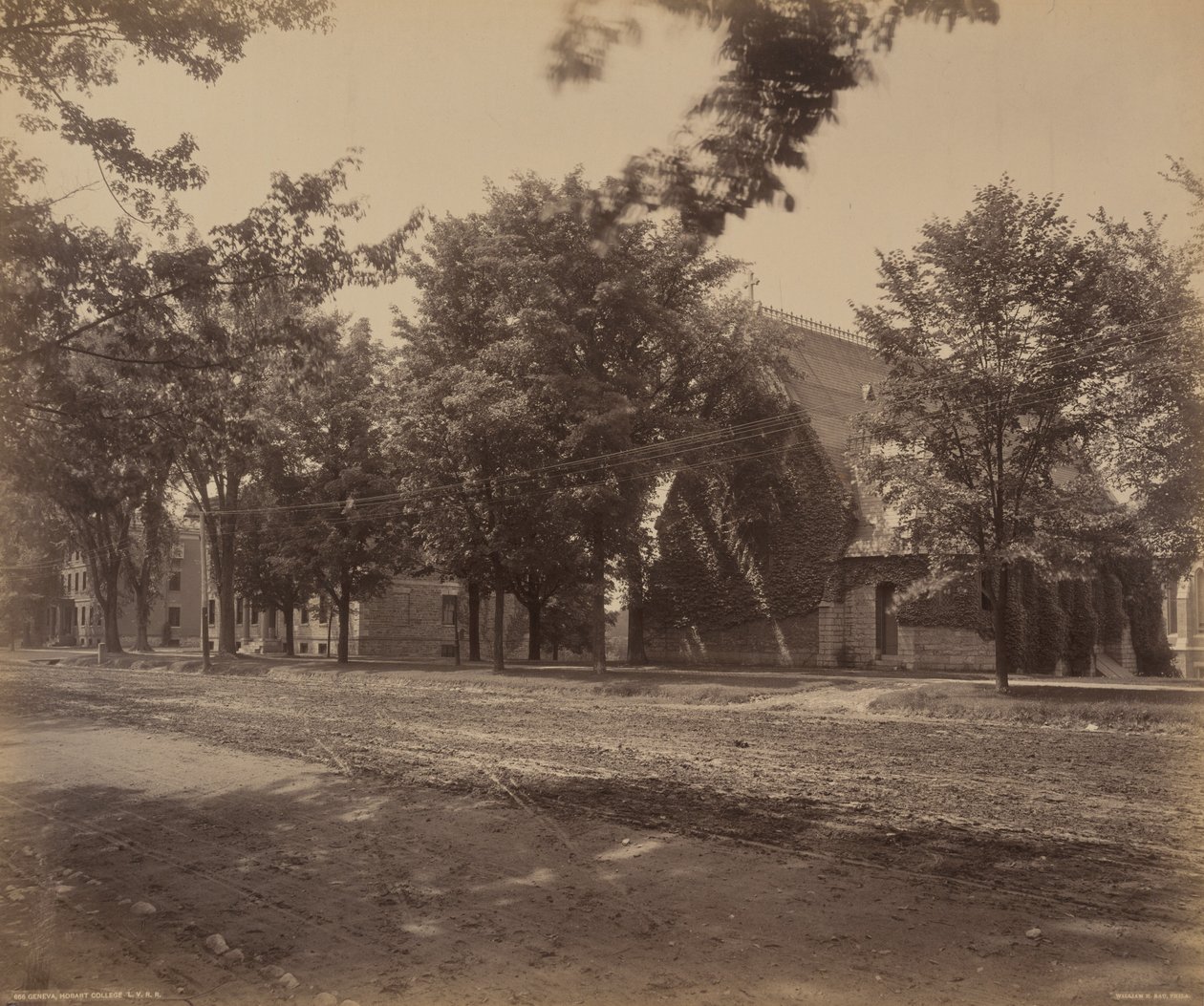 Genève, Hobart College - William H. Rau