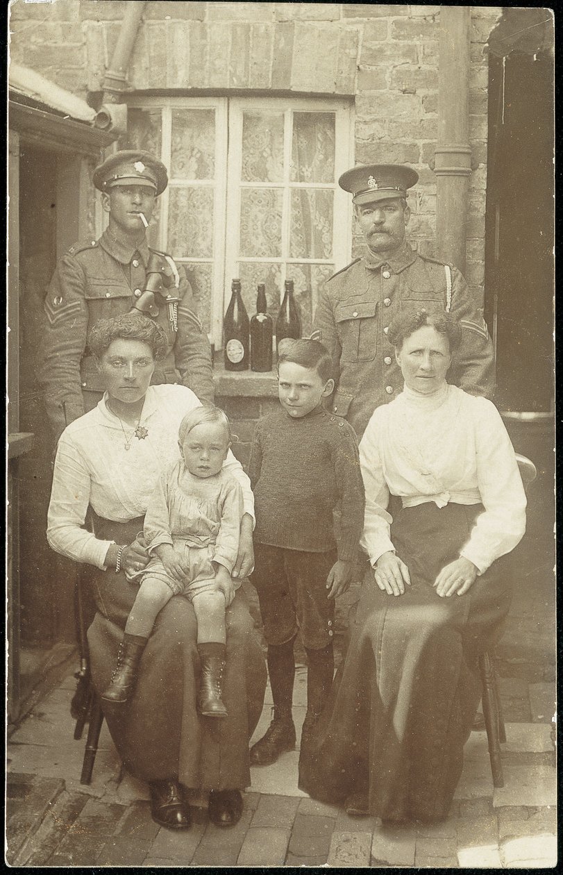Portrait de famille - John Pardon
