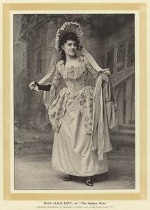 Miss Alice Esty, dans The Golden Web