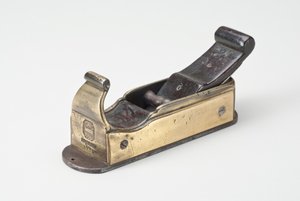 Rabot à onglet, 1739